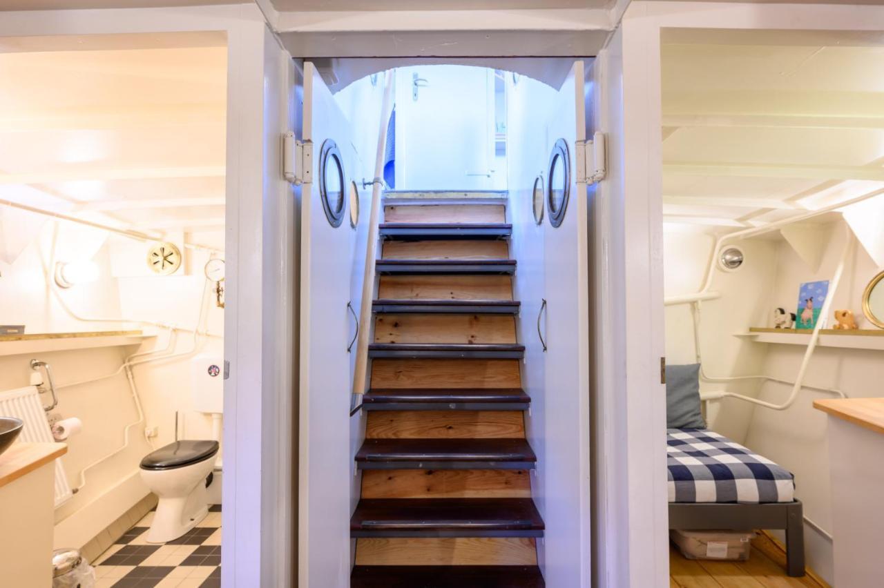 Boatapartment Animathor On Top Location ロッテルダム エクステリア 写真
